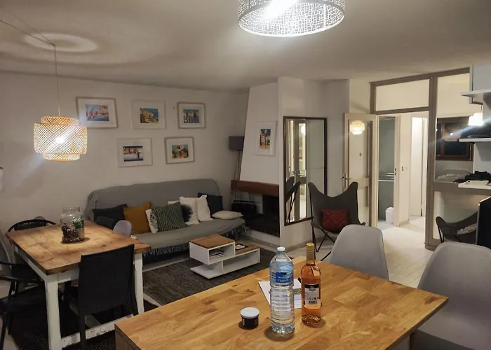 Des Coteaux Du Preconil