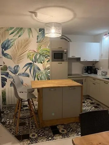 Des Coteaux Du Preconil Apartamento