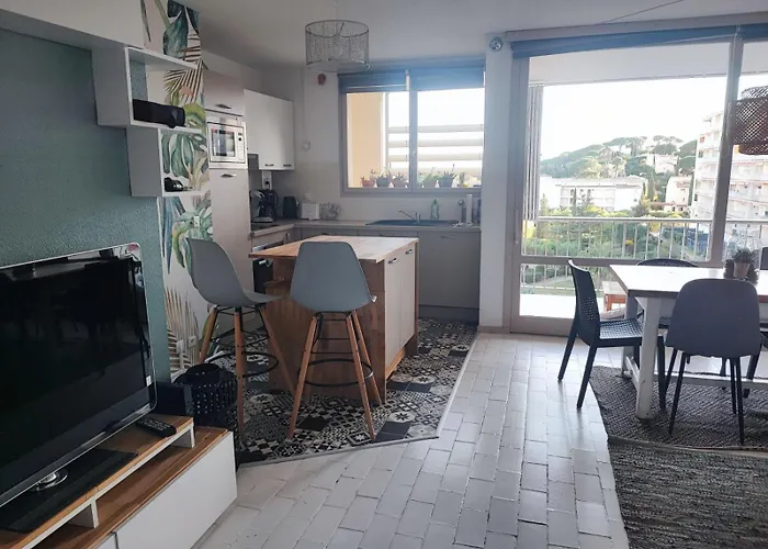 Des Coteaux Du Preconil